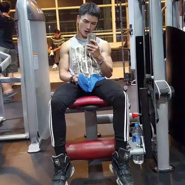 Hunger Homme | Ice Ratawit