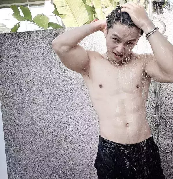 Hunger Homme | Ice Ratawit