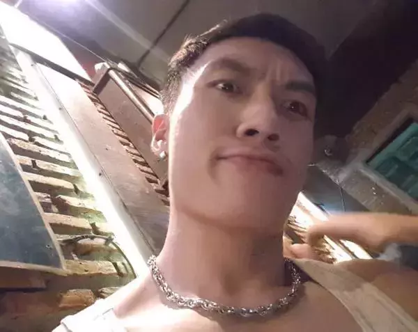 Hunger Homme | Ice Ratawit