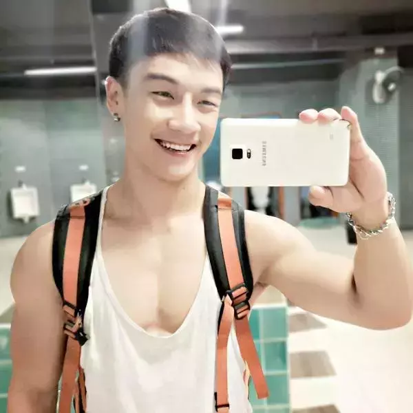 Hunger Homme | Ice Ratawit