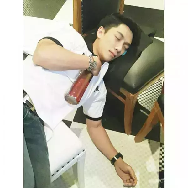Hunger Homme | Ice Ratawit