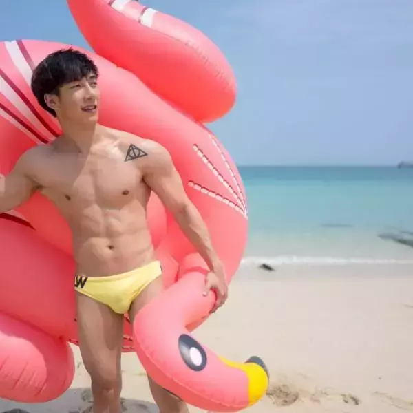 Hunger Homme | Ice Ratawit