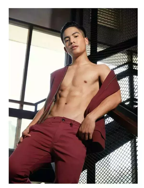 Attitude February 2016