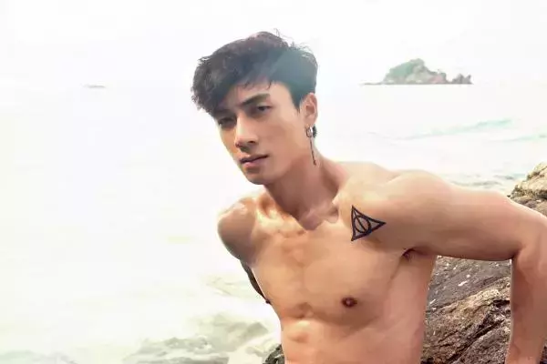 Hunger Homme | Ice Ratawit