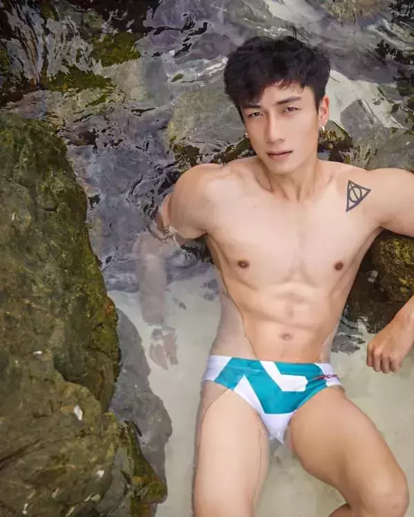 Hunger Homme | Ice Ratawit
