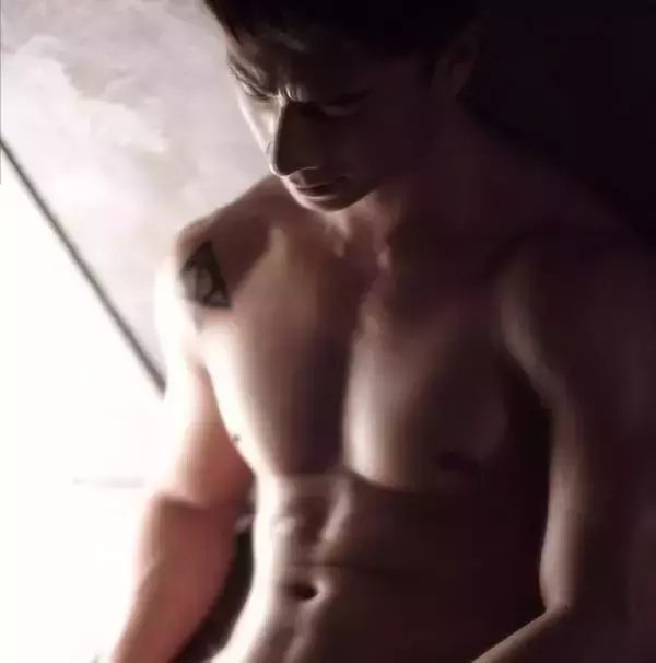 Hunger Homme | Ice Ratawit