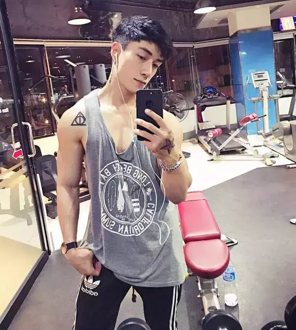 Hunger Homme | Ice Ratawit