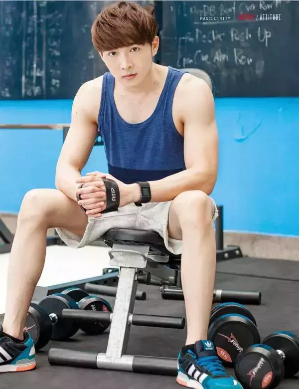 Attitude November 2015