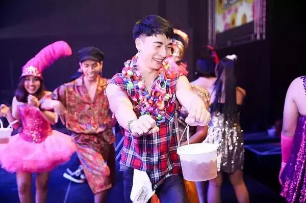 Hunger Homme | Ice Ratawit