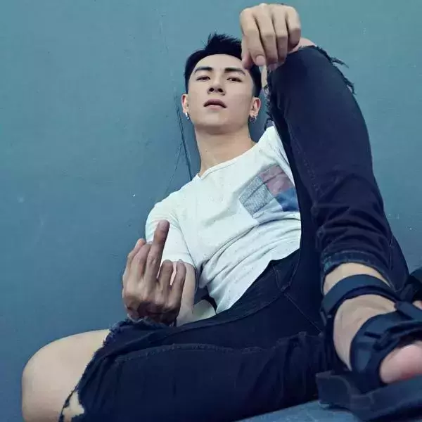 Hunger Homme | Ice Ratawit