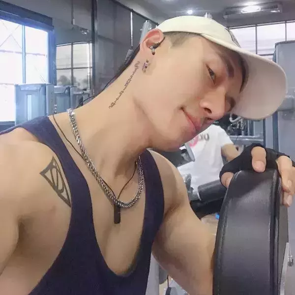 Hunger Homme | Ice Ratawit