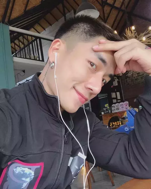 Hunger Homme | Ice Ratawit