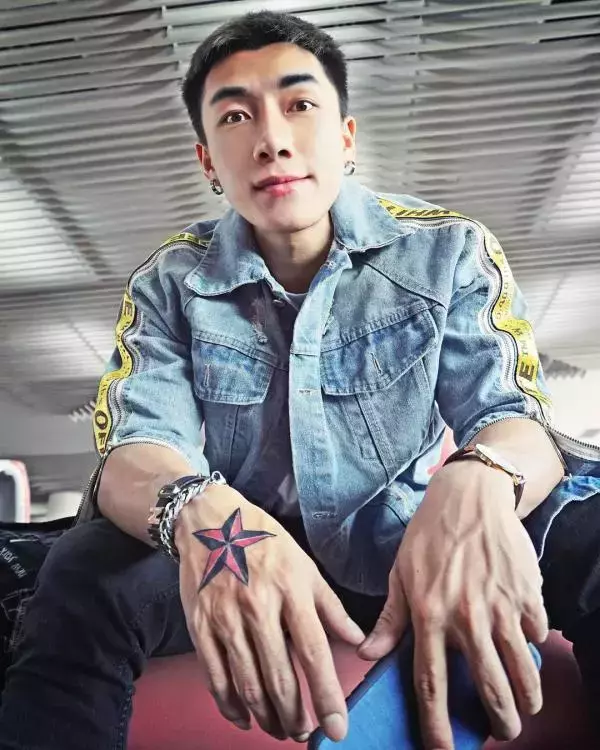 Hunger Homme | Ice Ratawit