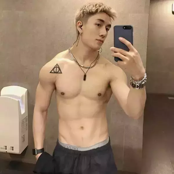 Hunger Homme | Ice Ratawit
