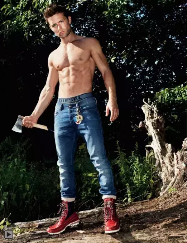 Attitude November 2013