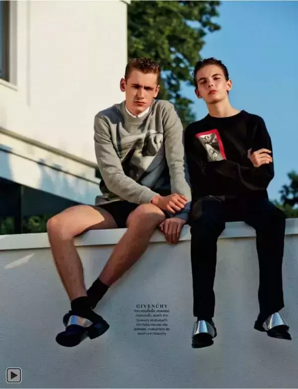 Attitude October 2013