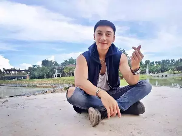 Hunger Homme | Ice Ratawit