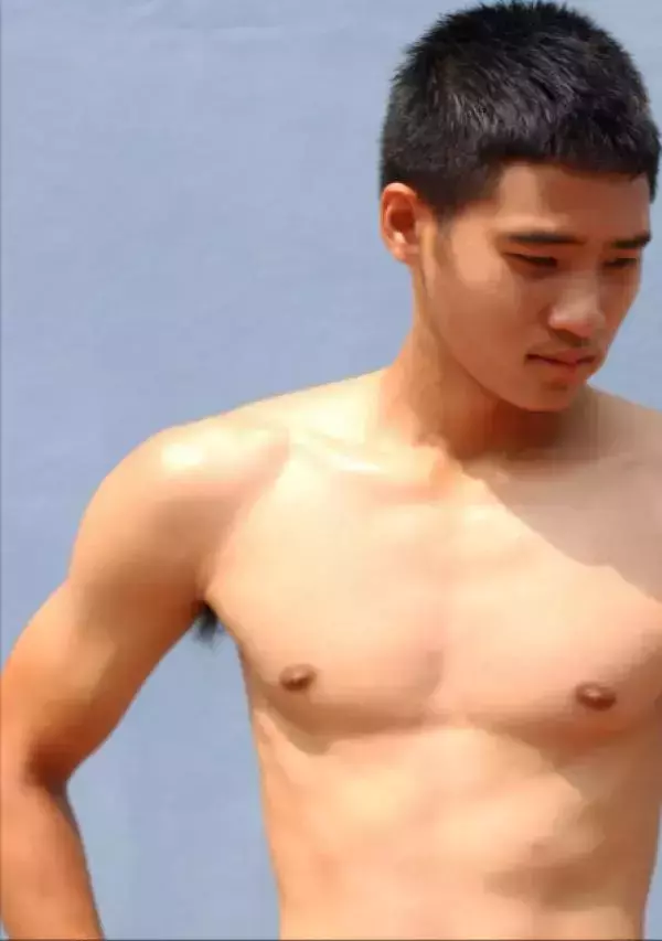 Alexis Men 2