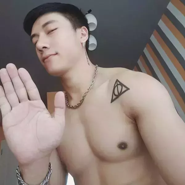 Hunger Homme | Ice Ratawit