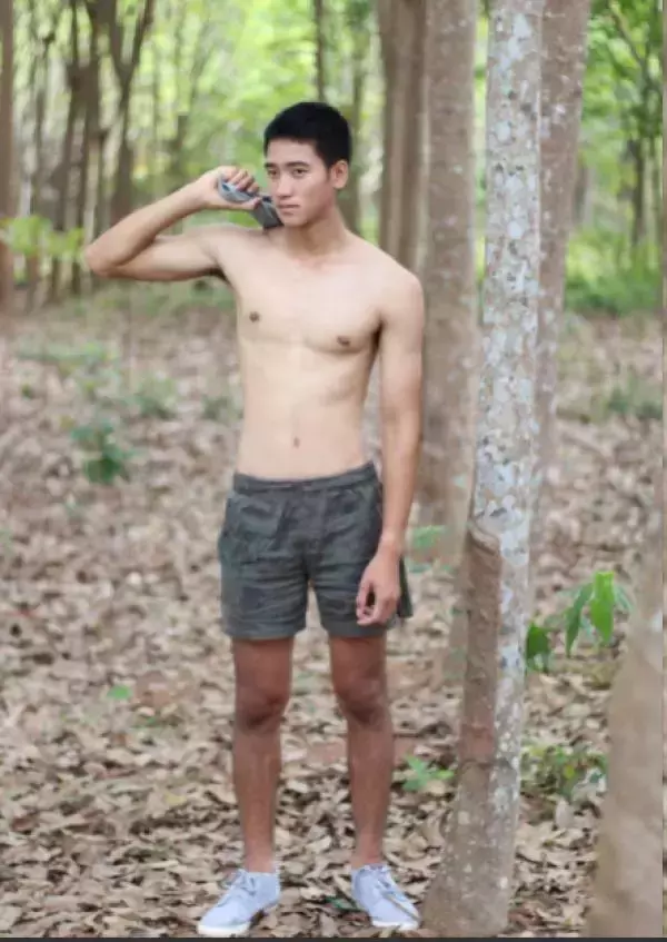 Alexis Men 2
