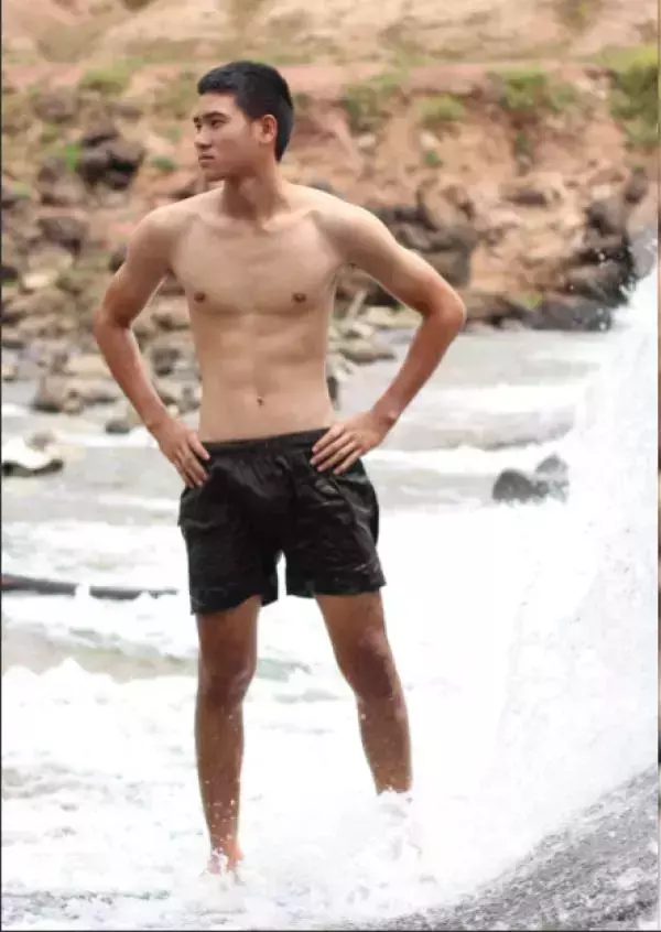 Alexis Men 2