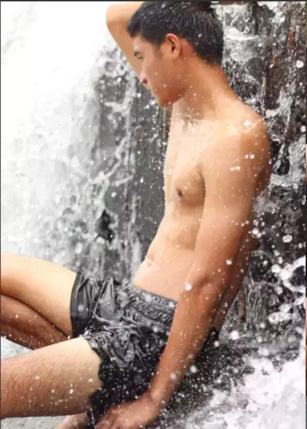 Alexis Men 2