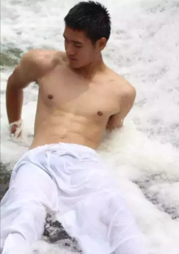 Alexis Men 2
