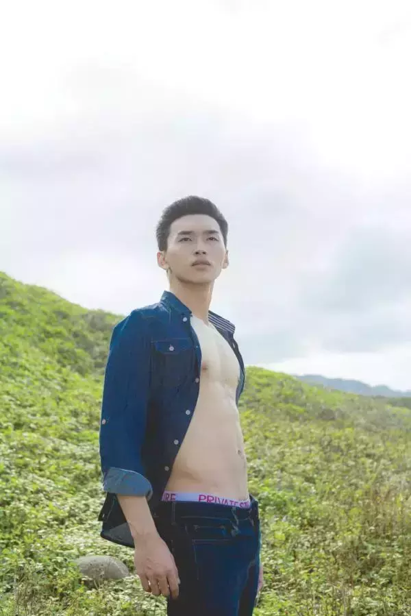 DNA Blue 01-Andrew