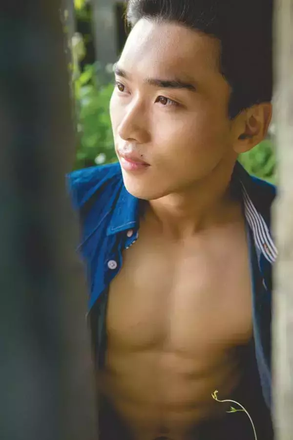 DNA Blue 01-Andrew