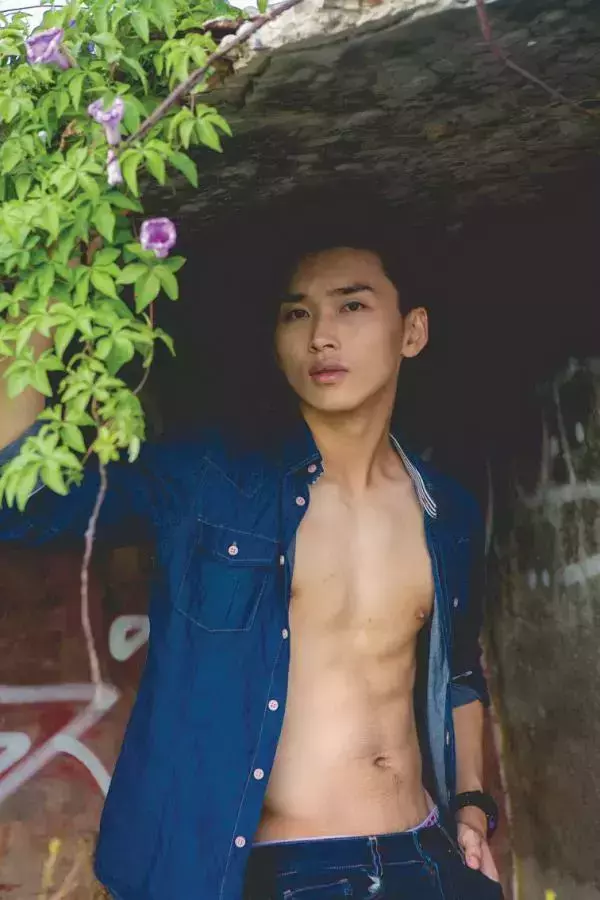 DNA Blue 01-Andrew