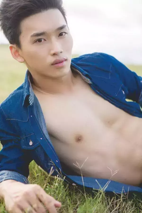 DNA Blue 01-Andrew