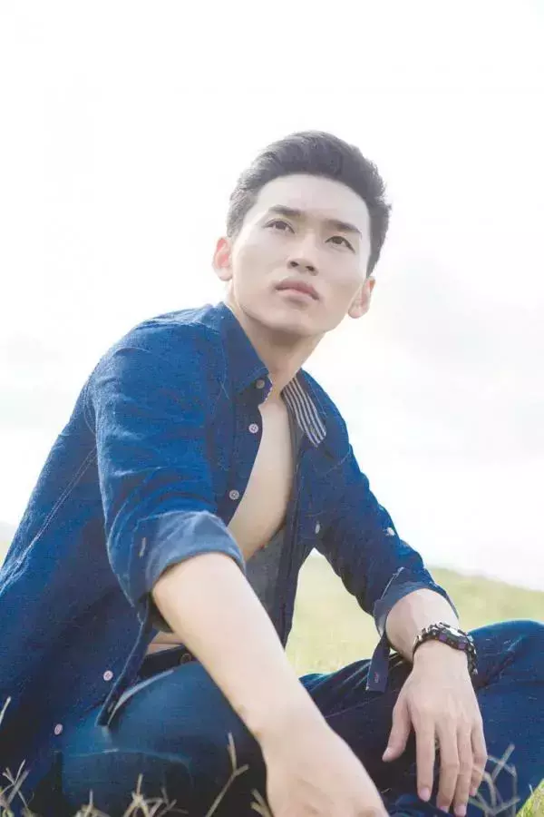 DNA Blue 01-Andrew