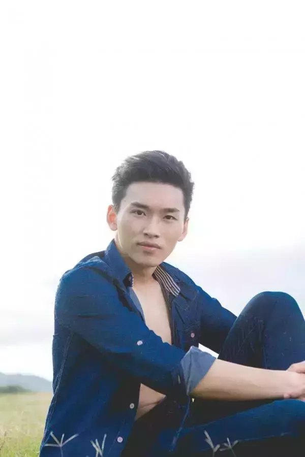 DNA Blue 01-Andrew