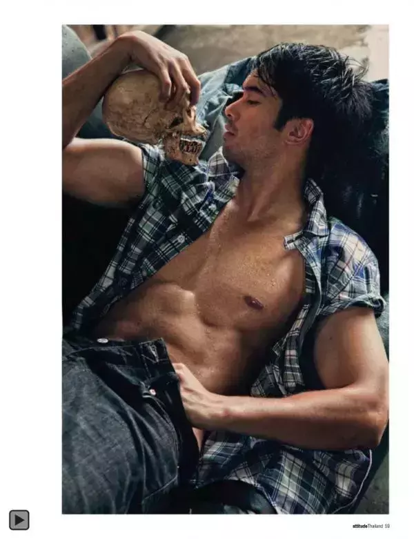 Attitude December 2012