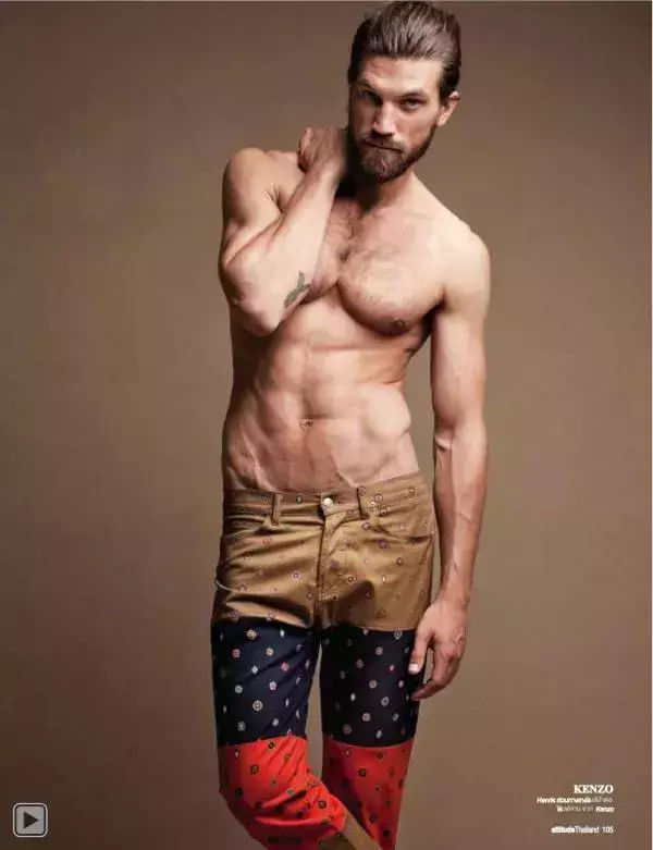 Attitude October 2012