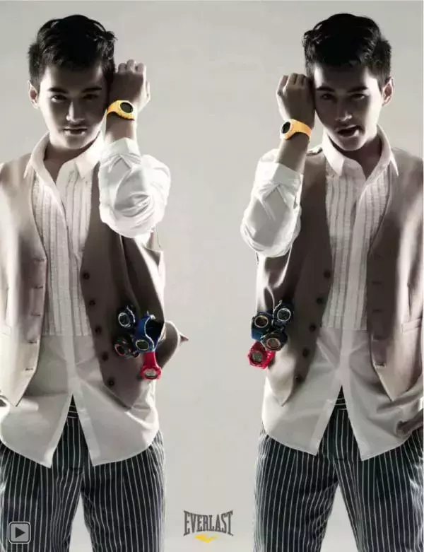 Attitude December 2012