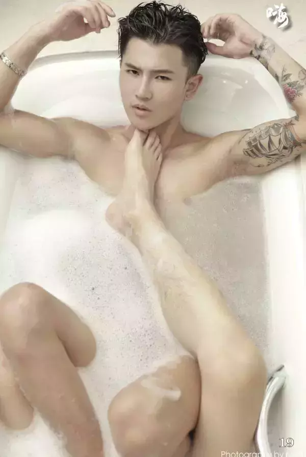 [PHOTO SET] No.52 VERSION 3 - CHINESE GIANT COCK