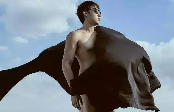 Nogrid Men Issue 01 - Arm