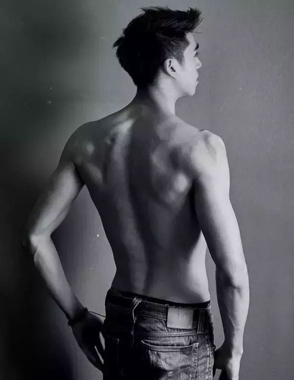 Nogrid Men Issue 01 - Arm