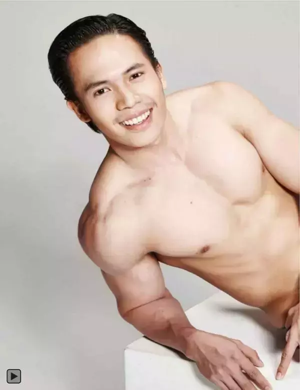 Attitude April 2015