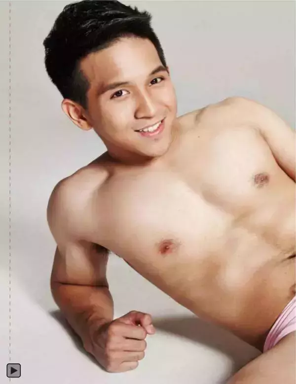 Attitude April 2015