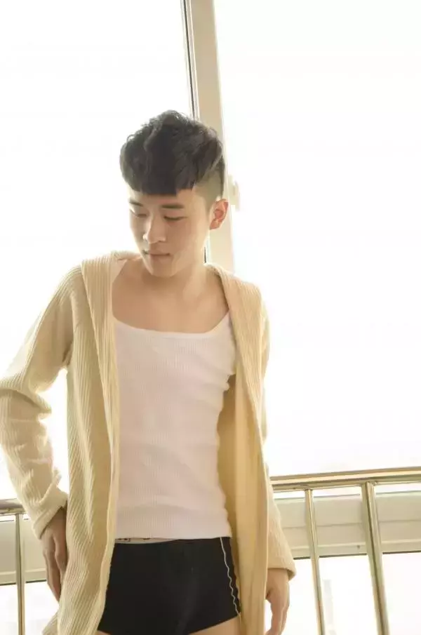 色模第二期耿彬