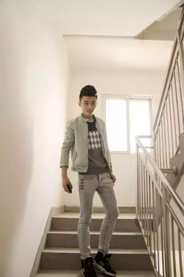 色模第二期耿彬