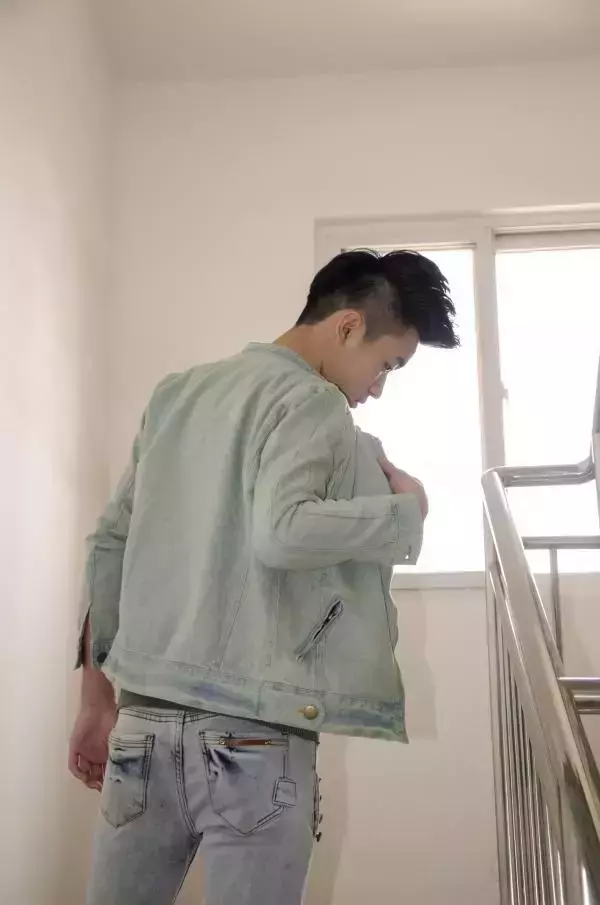 色模第二期耿彬