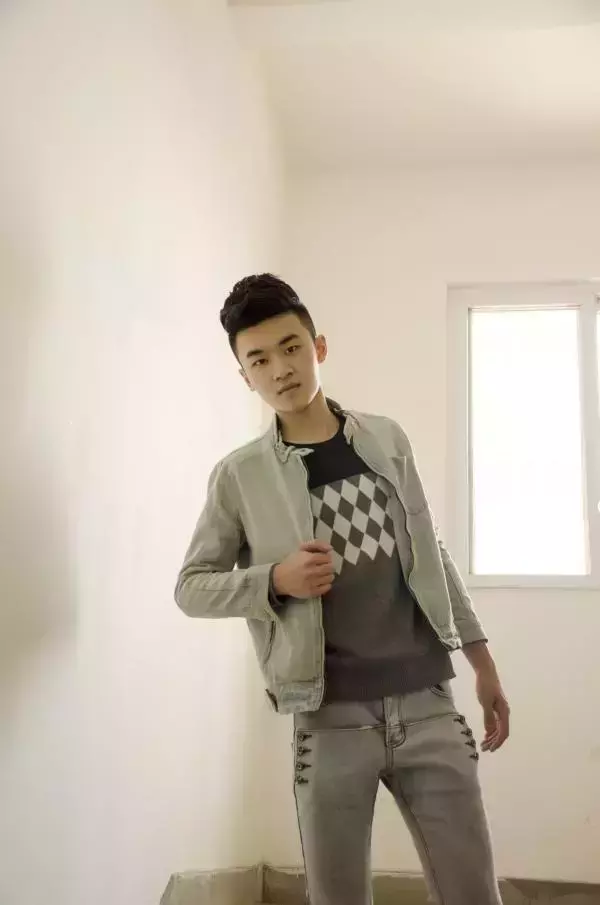色模第二期耿彬