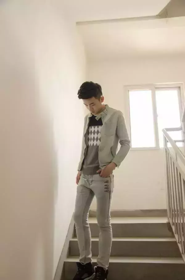 色模第二期耿彬
