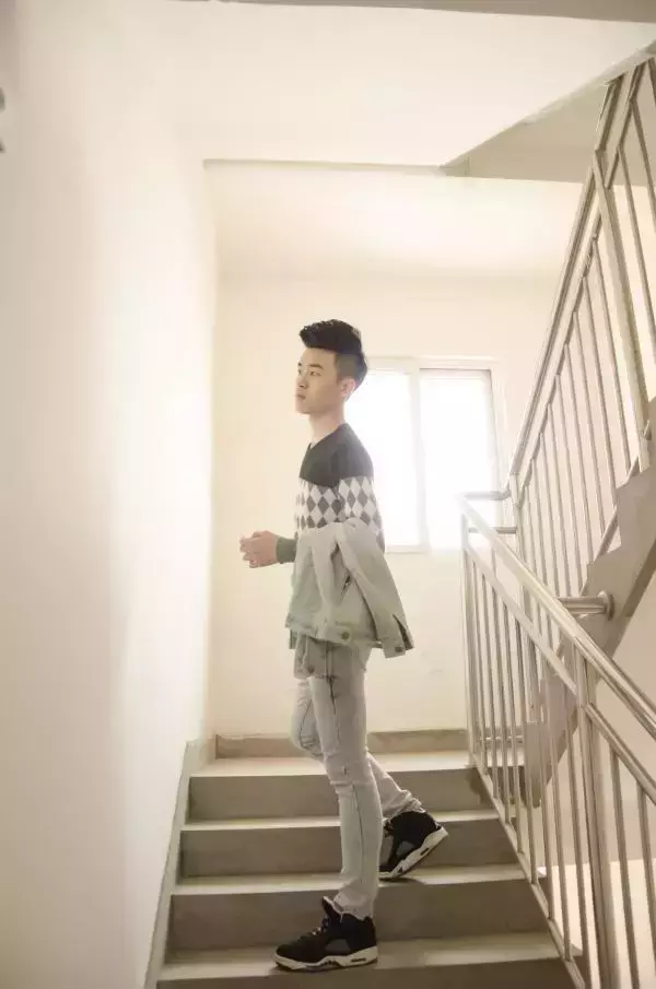 色模第二期耿彬