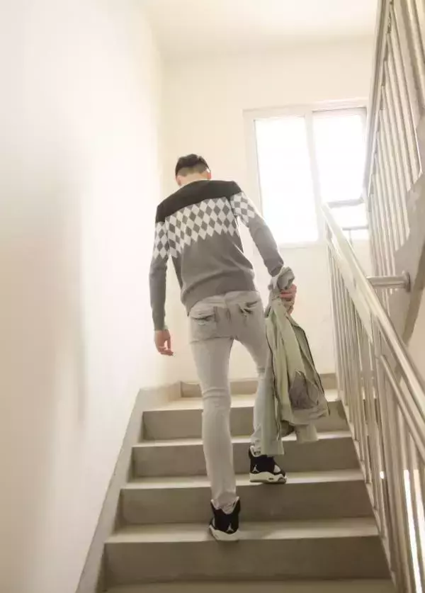 色模第二期耿彬