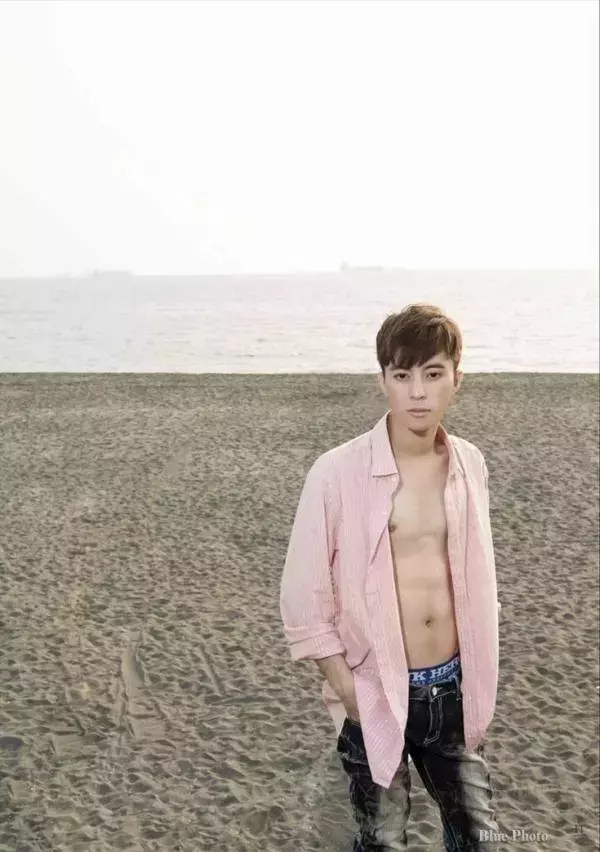 Bluephoto no.59 (ebook + cum video)