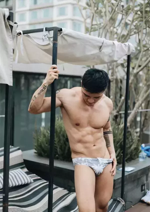 Fetish 04 | Jack Ryan (ebook + cum video)